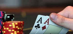 Карта бита: в Симферополе прикрыли покерный клуб во время турнира