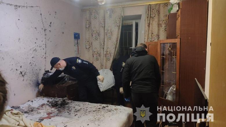 В Дарницком районе в квартире многоэтажки прогремел взрыв, в результате чего погибло двое людей