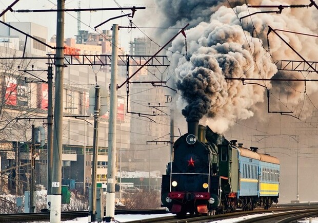 Новость - Досуг и еда - Успей купить билет: киевлян в честь праздника прокатят на ретро-поезде