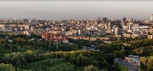 Посмотришь концерт и поубираешь: жителей Соломенки приглашают на арт-субботник