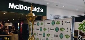 Радовались как дети: запорожцы смогли потрогать Кубок Украины по футболу