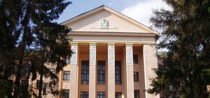 Суд разрешил: Минздрав проведет конкурс на вакантную должность ректора медуниверситета