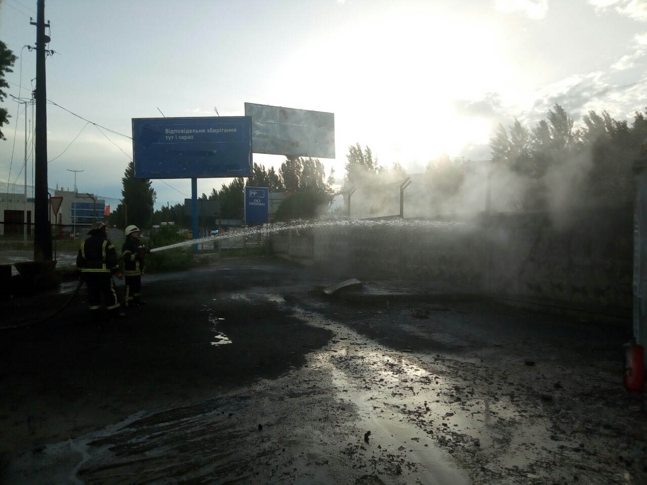Новость - События - Пожар на автозаправке под Киевом: появились детали происшествия
