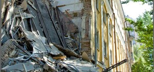 В одном из корпусов университета им. Шевченко рухнула стена