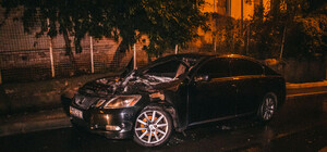 Началось с хлопка: на Соломенке ночью взорвался элитный автомобиль
