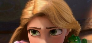 Рапунцель наоборот: девушка упала с высоты при попытке залезть в общежитие