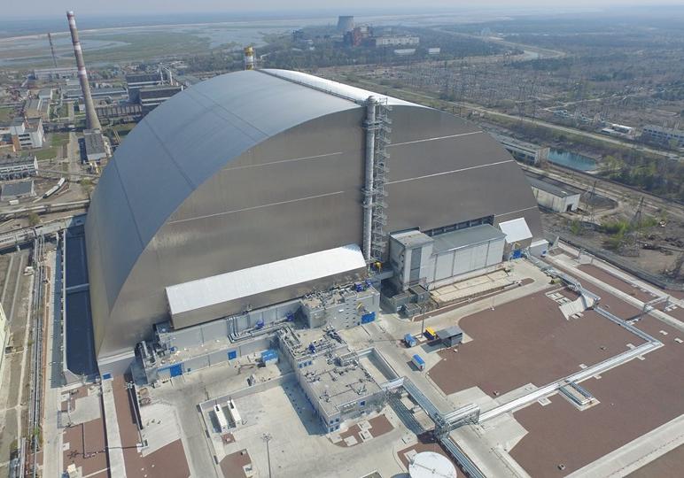 Над Чернобыльской АЭС введен в эксплуатацию новый безопасный конфайнмент