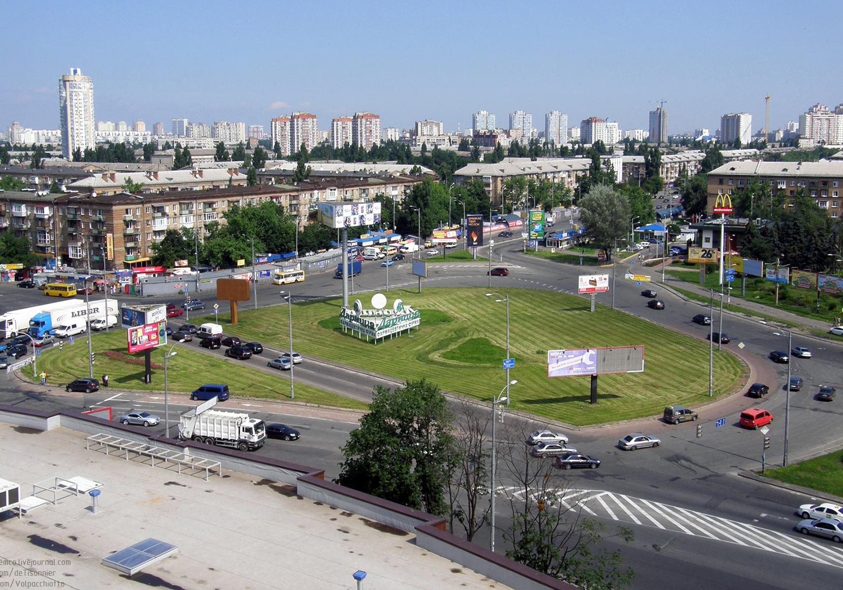 На выходных в Киеве начнется капитальный ремонт Дарницкой площади