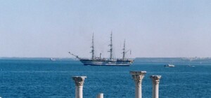 Больной вопрос: в районе Херсонеса запретили купаться