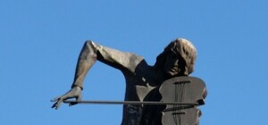 Скрипаль на даху