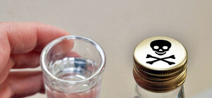 Опасная водка: в Запорожье и области массово фальсифицировали алкоголь из спирта и ацетона