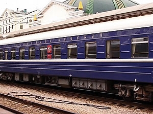 Украинская и российская железные дороги домчат от Киева до Москвы с ветерком. 

Фото с сайта kp.ua