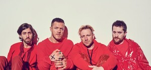 С балалайкой и аккордеоном: музыканты записали на Хортице клип к известной песне