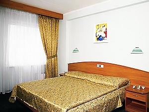 До конца 2011 года в столице введут в эксплуатацию еще 8 гостиниц.

Фото с сайта kp.ua