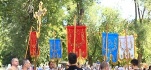 В защиту семьи: по Одессе прошел Крестный ход