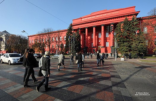 Студенты университета Шевченко вскоре станут еще умнее.

Фото с сайта tymoshenko.ua 