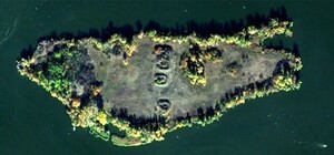 Клад атамана Сирко и радиоактивные отходы: история забытого острова на краю Днепра