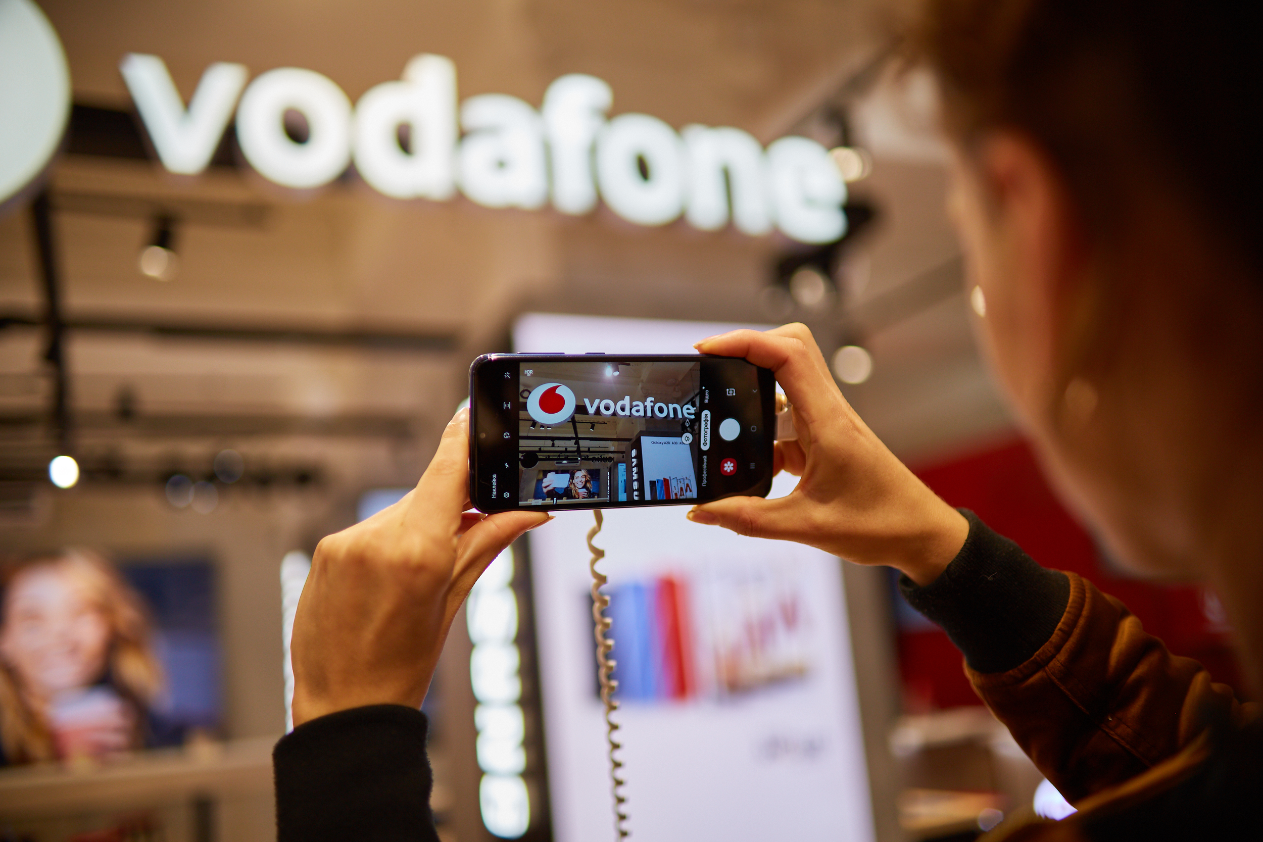 Новость - События - Vodafone приглашает на открытие нового магазина на Крещатике