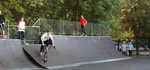 Доставай ролики: на поселке Котовского открыли обновленный роллердром