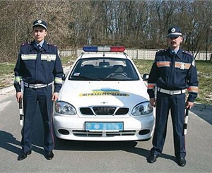 К сожалению, количество нарушений правил дорожного движения с рекордным одним ДТП не сравнится.

Фото с сайта www.sai.gov.ua