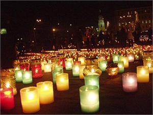 Киевляне почтили память жертв Голодомора.
Фото kp.ua. 
