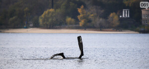 Мертвый варан и секс-игрушки: что находят дайверы в реке возле центрального пляжа