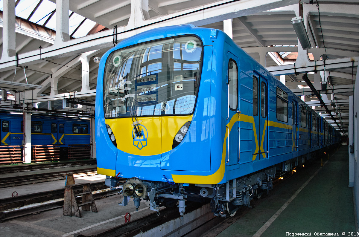 Новость - Транспорт и инфраструктура - День рождения подземки: сколько лет сегодня исполнилось киевскому метро. Интересные факты