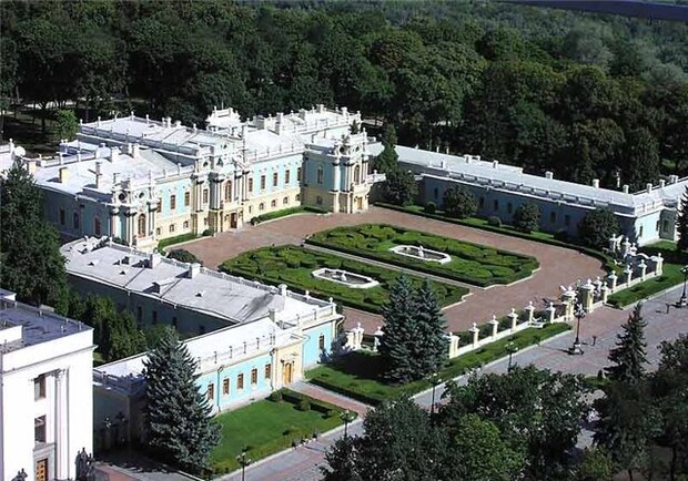 Мариинский дворец откроет двери для туристов. Фото с сайта moto.kiev.ua.