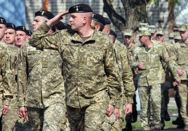 Новость - События - Солдат по собственному желанию: министр обороны хочет отменить военный призыв