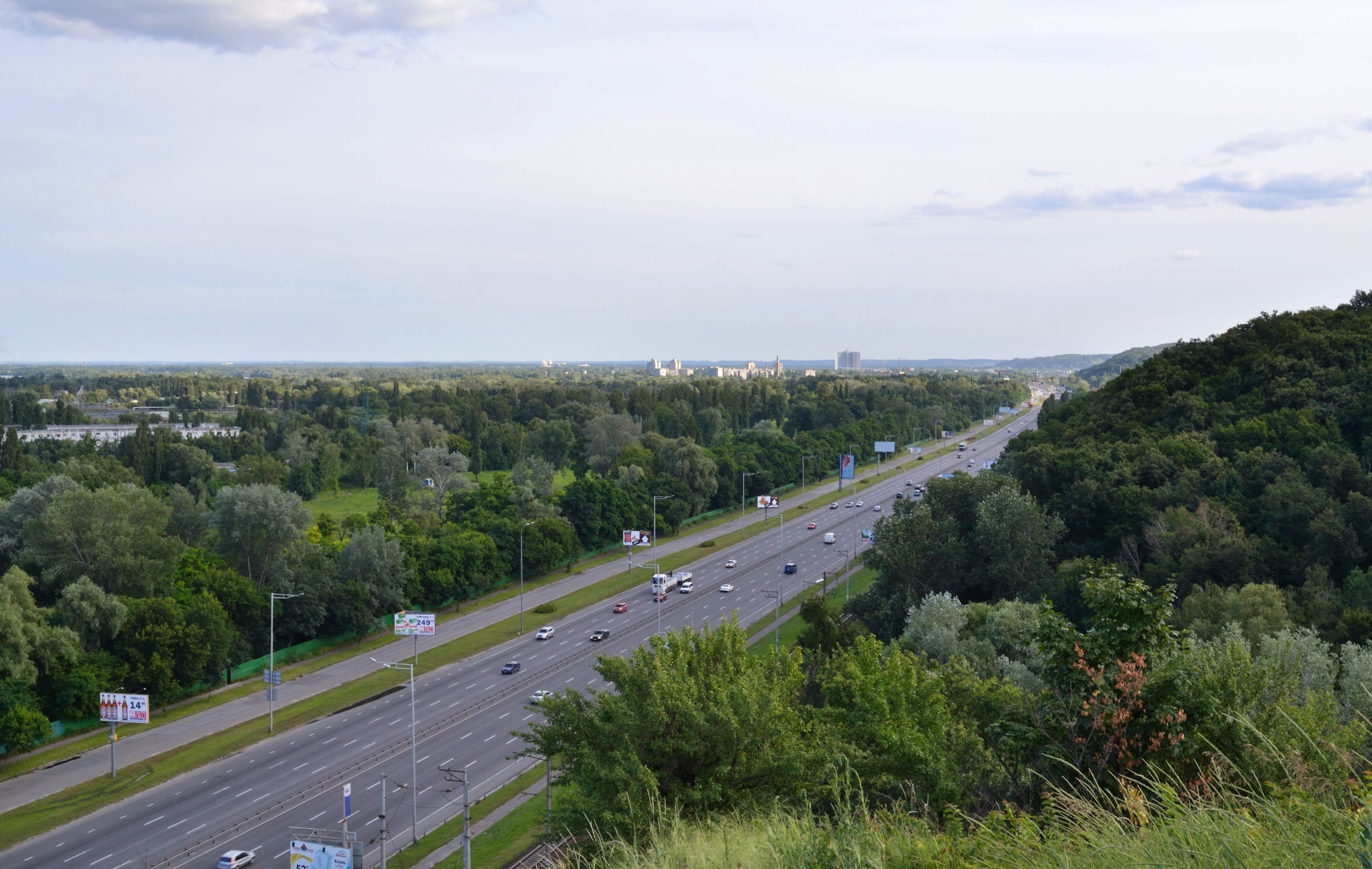 Новость - События - Лазер в Киеве: на Столичном шоссе появились табло, фиксирующие скорость