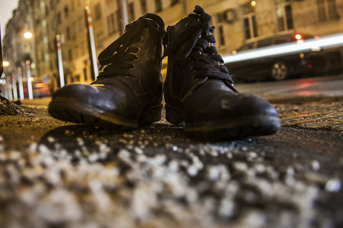 Новость - События - Поделись теплом: в Киеве будут собирать старую зимнюю обувь