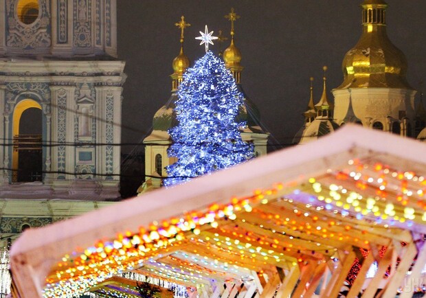 Новость - События - Когда в Киеве зажгут новогодние елки: программа мероприятий во всех районах