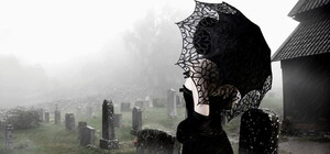 В Симферополе сатанисты пишут друг другу признания в любви на могильных плитах