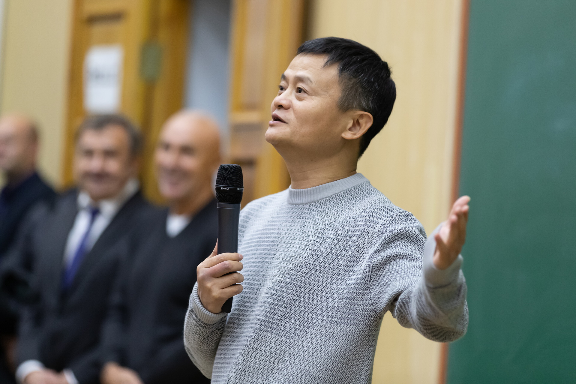 Джек Ма, посетивший ранее Харьков по приглашению Ярославского, поздравил 