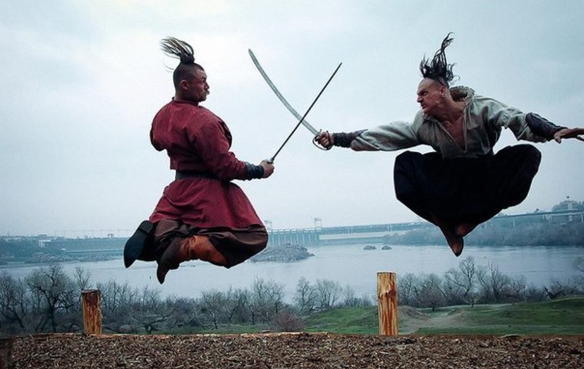 Природа, сабли и погони: турецкая телекомпания сняла на Хортице фильм о боевом искусстве казаков (видео)