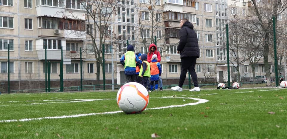 Новость - События - Поиграешь в футбол: на Березняках открыли новое поле