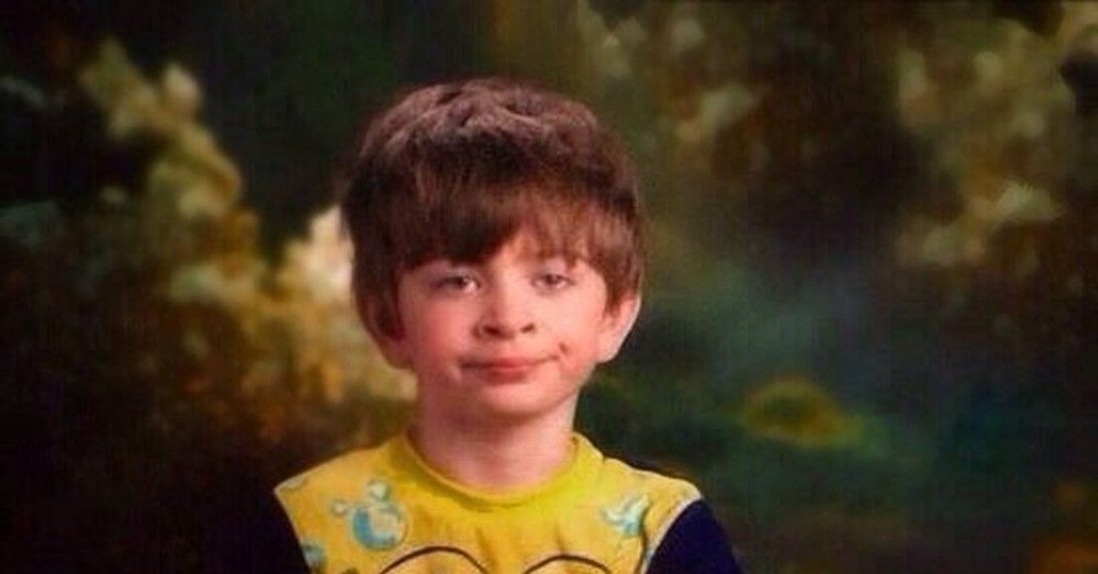 Что на этот раз: возле общежития 