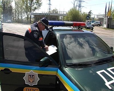 Как показывает практика, гаишники в нарушениях - настоящие профессионалы. Фото с сайта autosvit.com.ua
