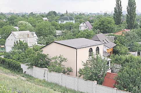 Часть домов в Русановских садах снесут. 
Фото: А. Еловиков,segodnya.ua