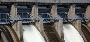 Швейцария потратила 14 миллионов франков на то, чтобы Киевская и Каневская ГЭС не загрязняли Днепр