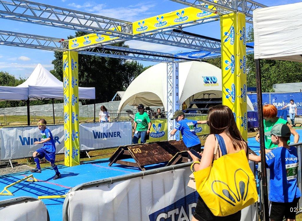 "Хто перший": масштабні спортивні змагання за підтримки КМДА та ТМ Вухастик відбулися до Дня захисту дітей у Києві фото 1