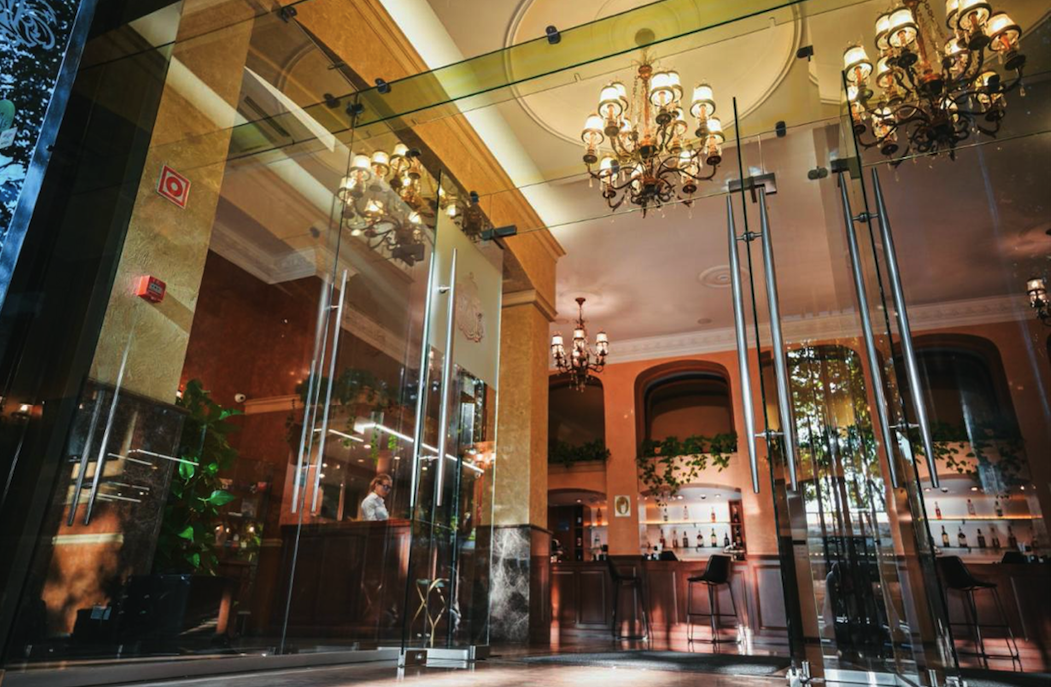 Новорічна ніч 2024 в найкращих готелях Одеси: M1 Club Hotel, IL Decameron Luxury Design Hotel, Alexandrovsky Hotel фото 8 7