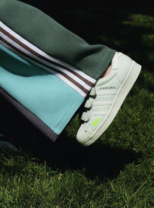 Колаборація KSENIASCHNAIDER та Adidas Originals фото 3 2