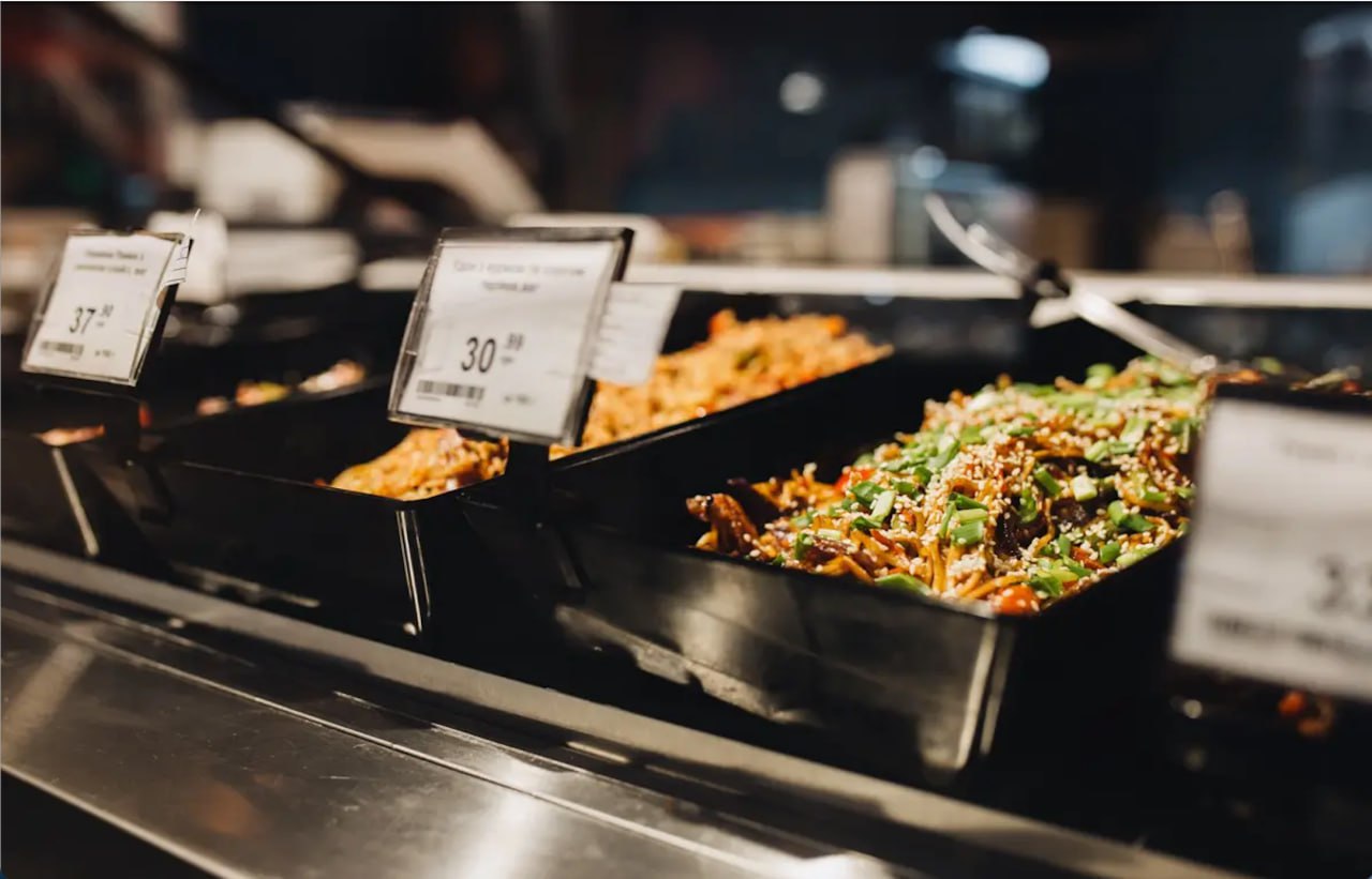 Коворкінг та місце для відпочинку: як кафе у супермаркетах стали конкурентами для ресторанів фото 4 3