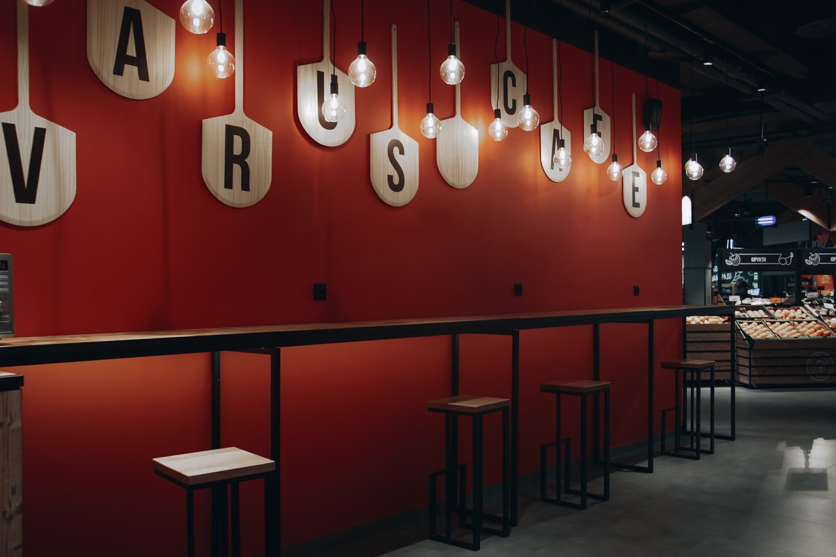 Коворкінг та місце для відпочинку: як кафе у супермаркетах стали конкурентами для ресторанів фото 2 1