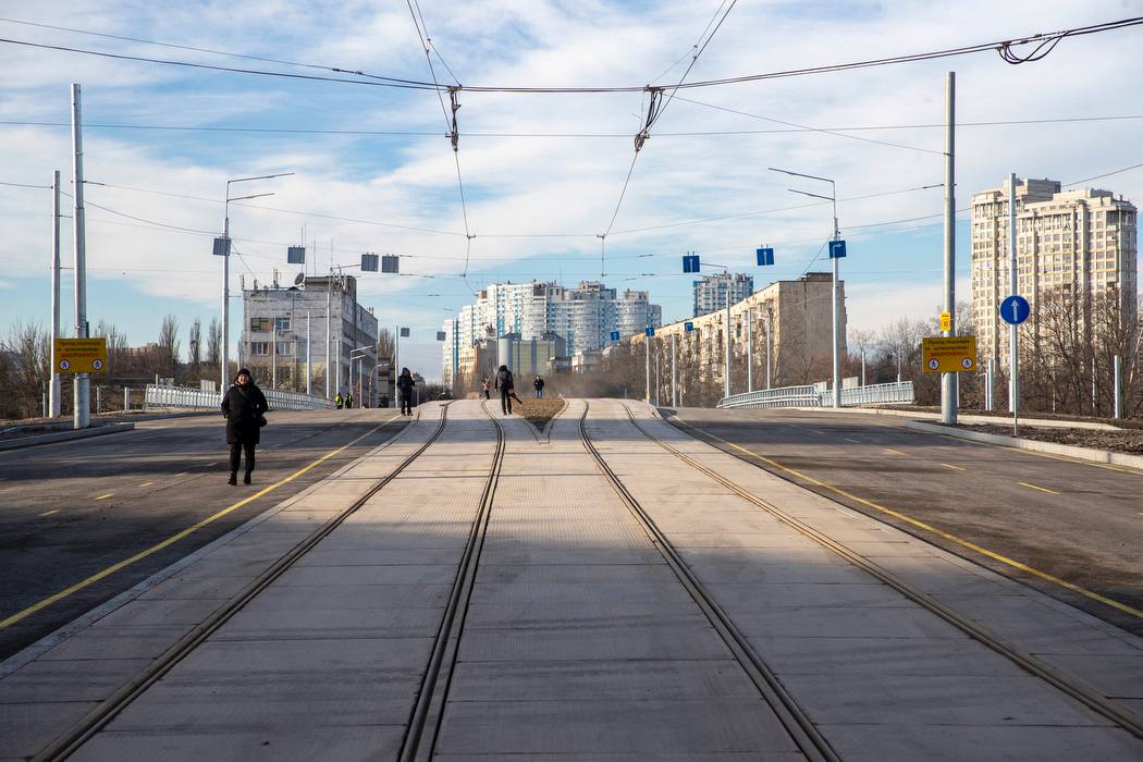 По Дегтярівському шляхопроводу відкрити проїзд для авто та трамваїв -