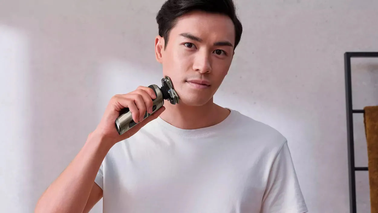 Электробритва Philips Series 9000.