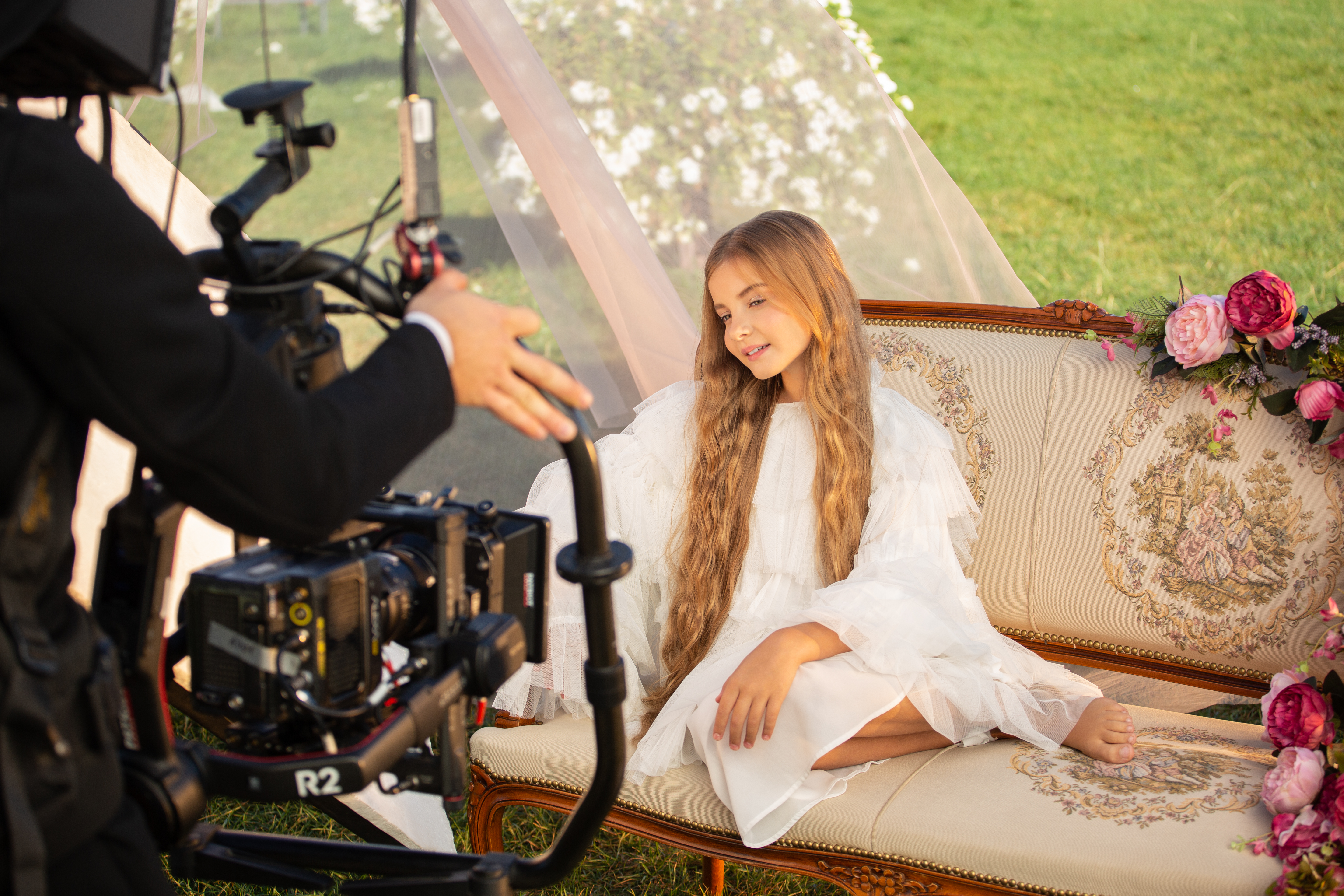 Фанаты требовали снять клип. Фото: бэкстейдж