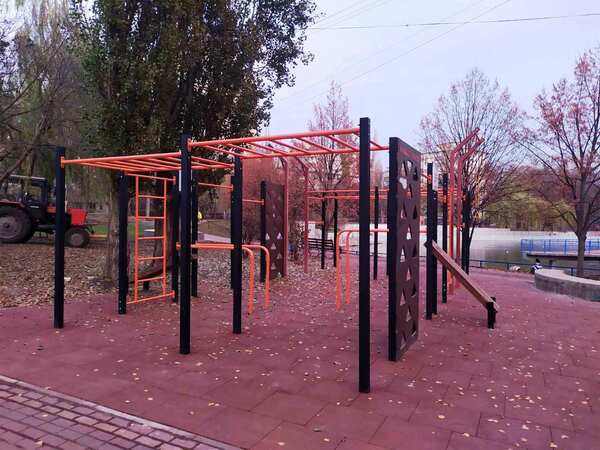 Площадка для воркаута. Фото: Киевзеленстрой