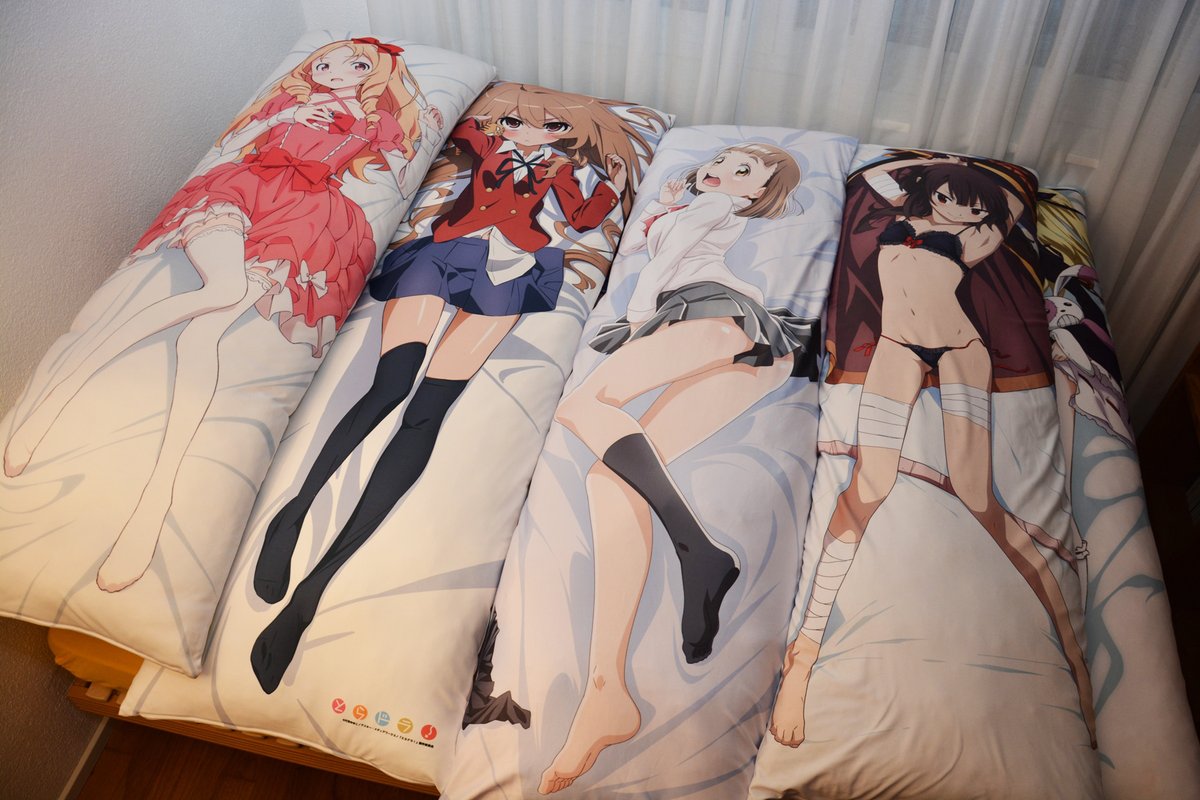 Дакимакура. Фото: Poztelio.com